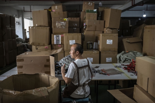 分析:關稅下中共重溫持久戰 錯亂時空