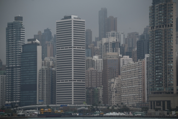 香港當局查稅、封殺 20媒體人被追7年前稅款