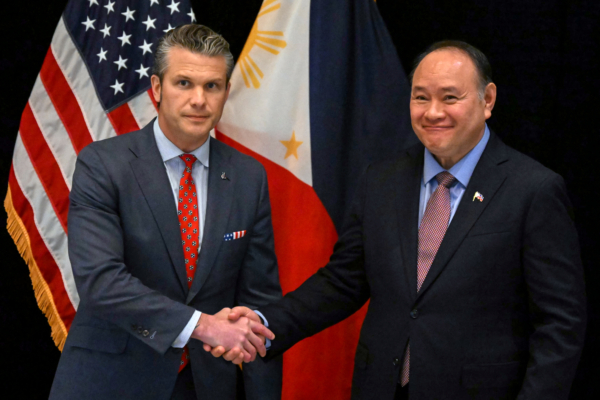 美菲組建特遣隊 加強南海戰備 反制中共