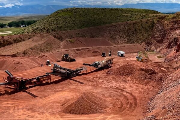 夏言:美25年首塊稀土磁鐵問世 打造稀土北約