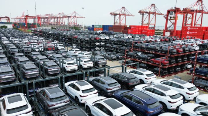 郑州比亚迪扩建坍塌夺命:又一出「国企豆腐渣剧」,谁来为鲜血买单?