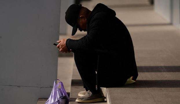 失业不准回老家,中共下令防止「返乡滞留」!《经济学人》:经济成长放缓,廉价劳力红利告终