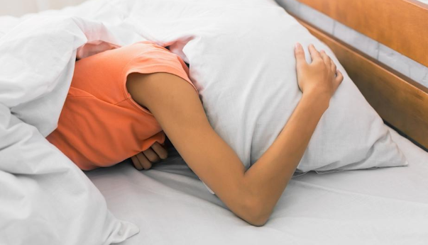 研究指出:睡眠质量与焦虑、忧郁症状密切相关,形成双向恶性循环