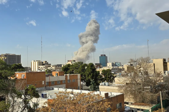 哈梅内伊被斩首 媒体人指中共遭到三重打击