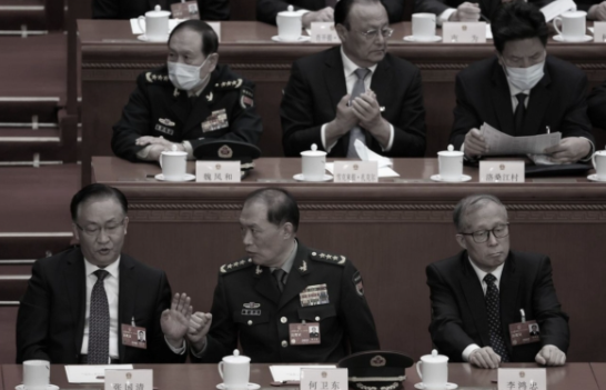 共军陷「绝对效忠」清洗模式