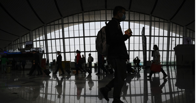 防泄密?海外华人回国遭体制内好友集体回避