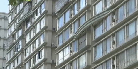 北京房市雪崩!房价百万跌剩零头!2200万人惨不忍睹!中产返贫!