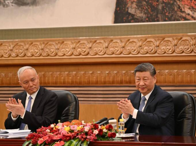习近平上海考察 「大内总管」蔡奇陪同