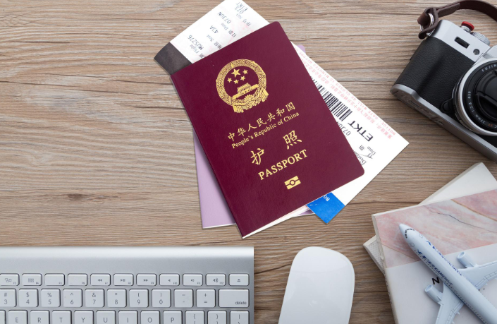 暑假不是假期而是「审批期」?中国教师护照遭集中保管 从跨省报备到出境申请引发治理边界之争