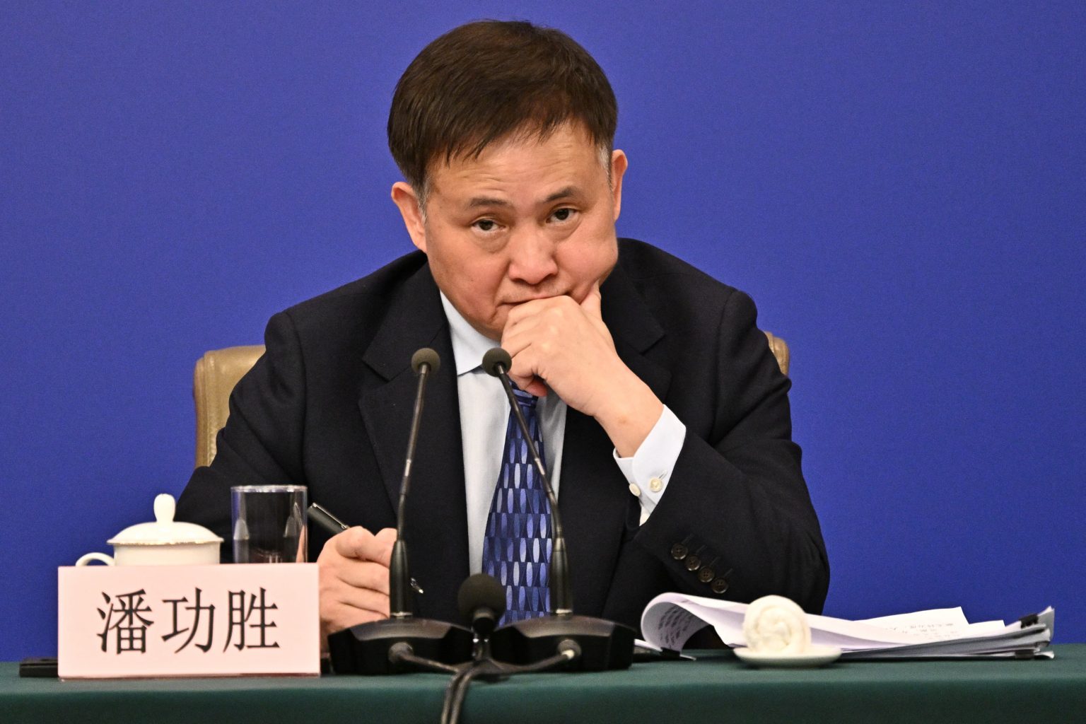 經濟衰退擴大 中共央行政策急轉彎托底救市